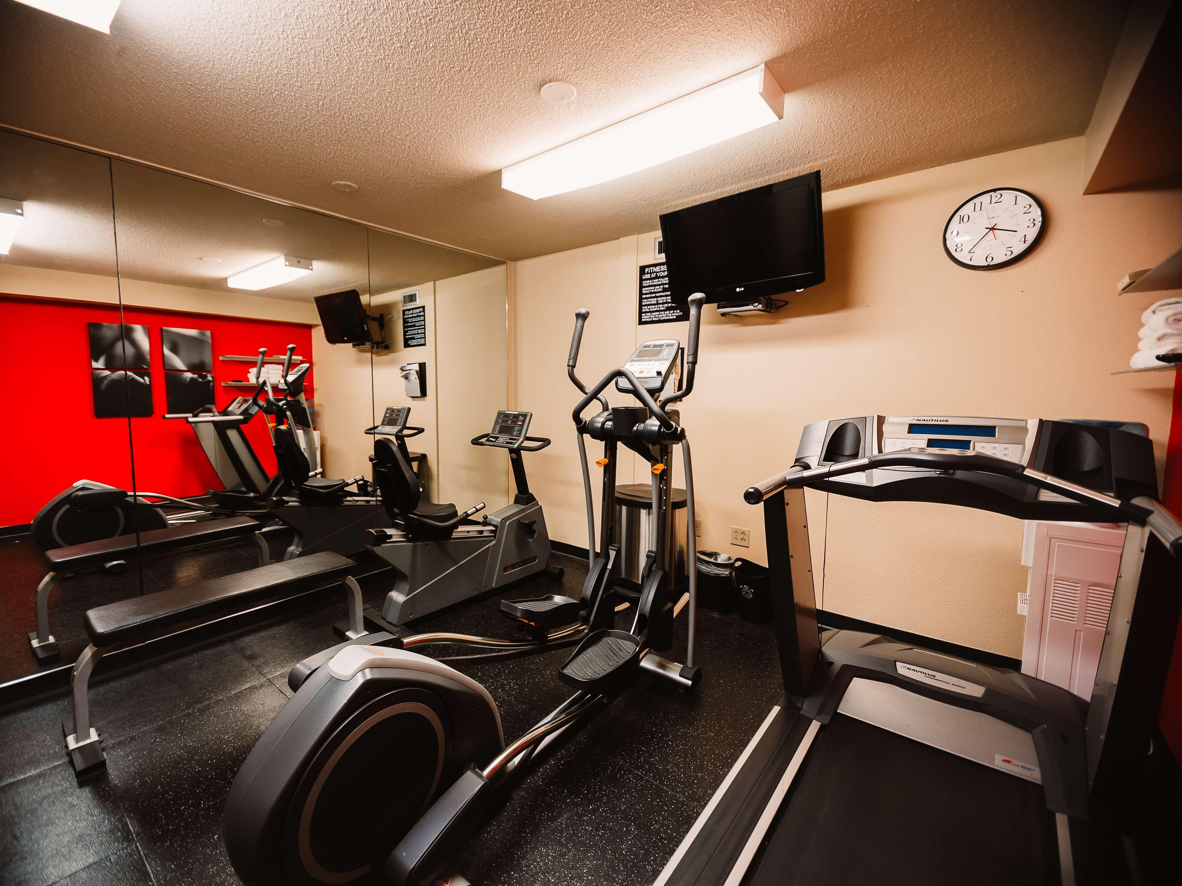 Travelodge Suites By Wyndham Regina - Eastgate Bay Екстер'єр фото