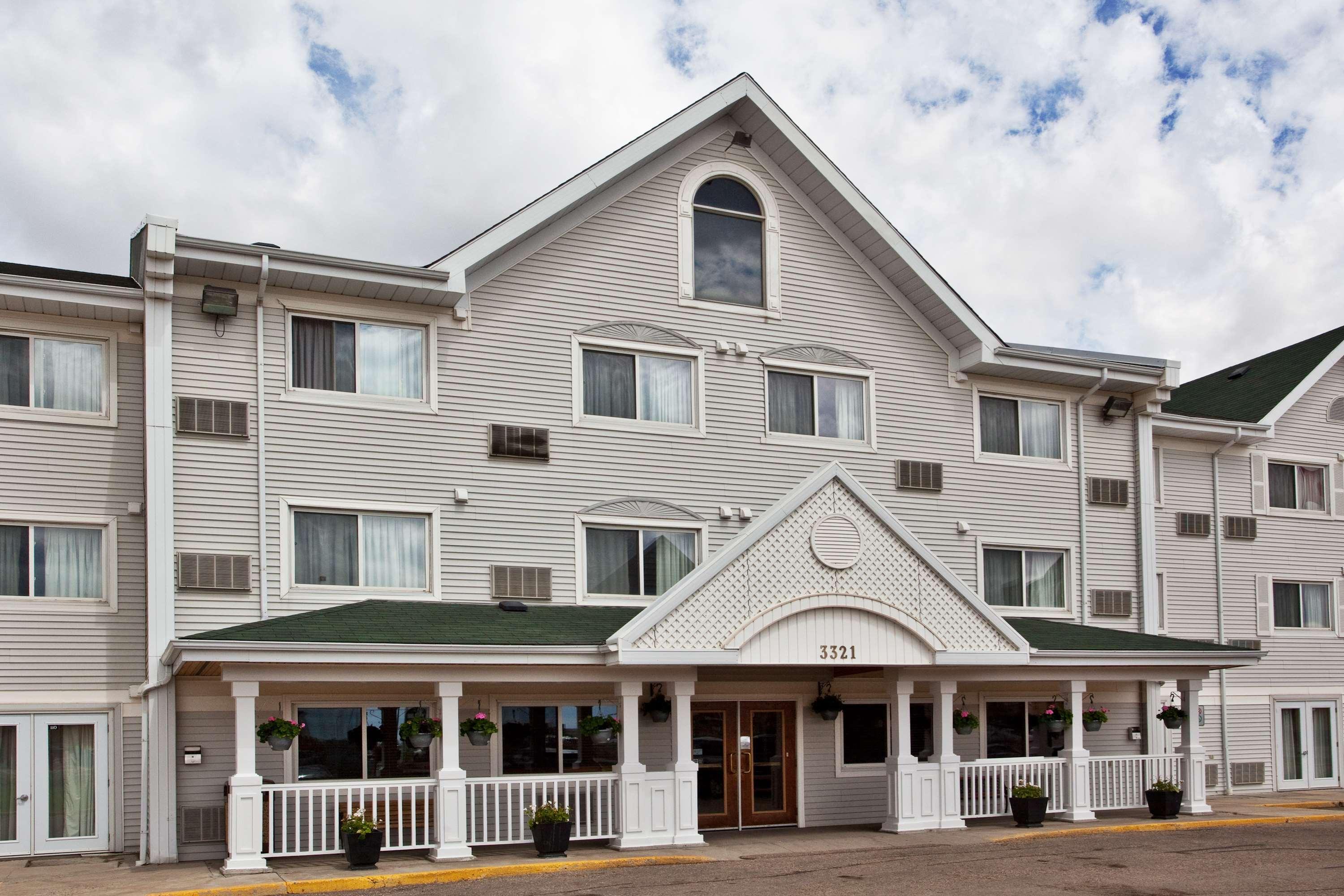 Travelodge Suites By Wyndham Regina - Eastgate Bay Екстер'єр фото