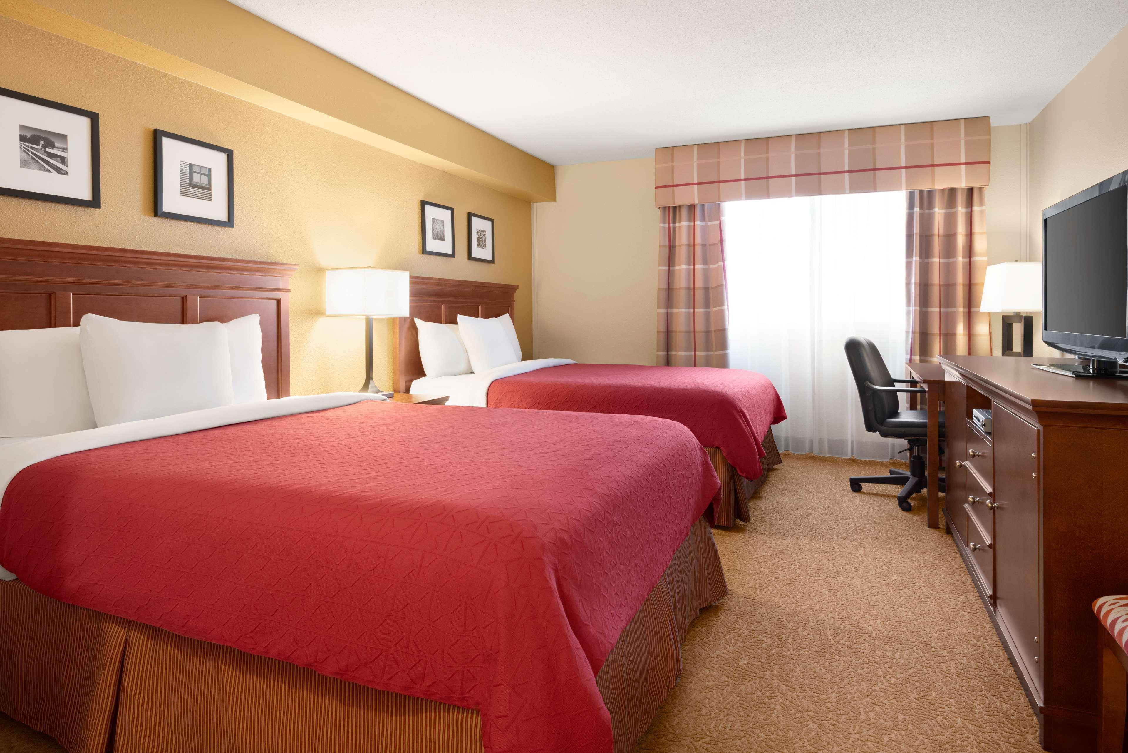 Travelodge Suites By Wyndham Regina - Eastgate Bay Екстер'єр фото