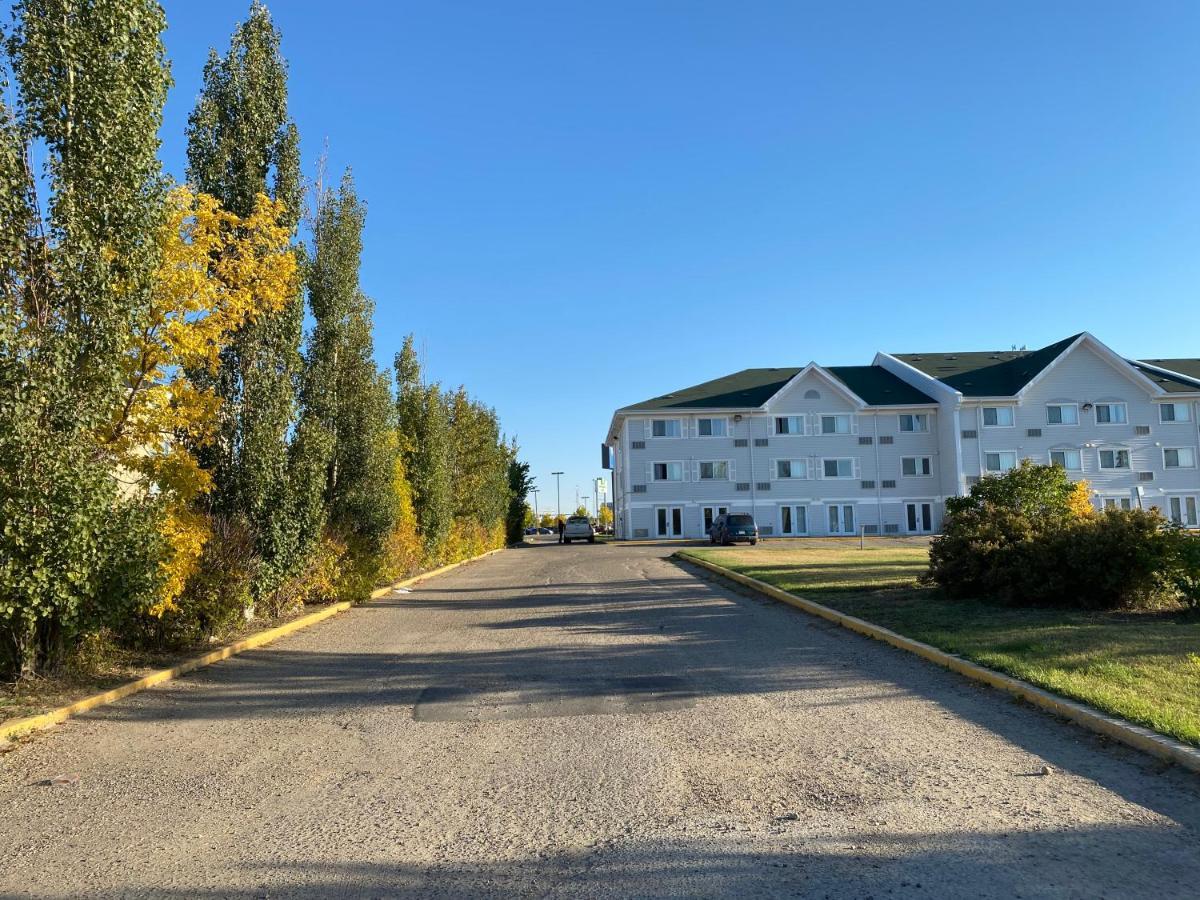 Travelodge Suites By Wyndham Regina - Eastgate Bay Екстер'єр фото
