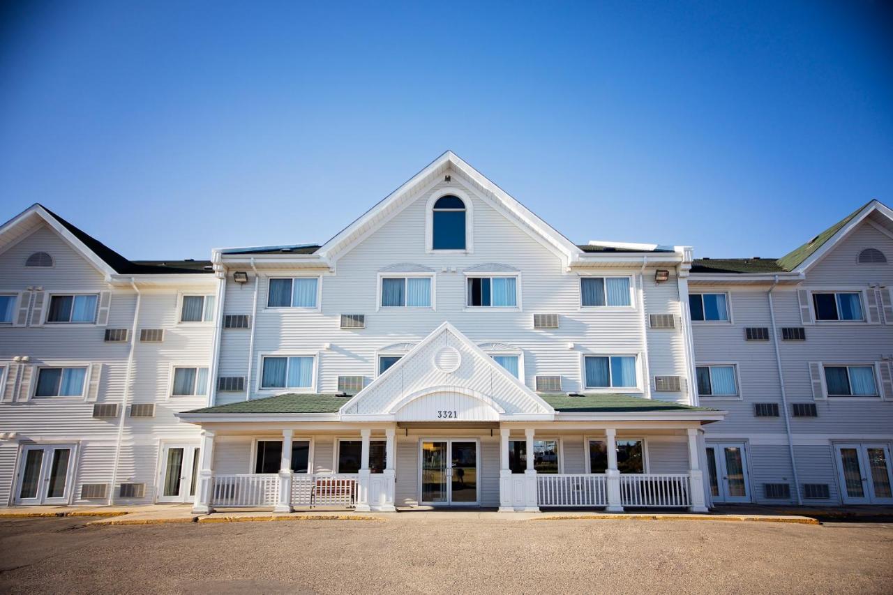 Travelodge Suites By Wyndham Regina - Eastgate Bay Екстер'єр фото