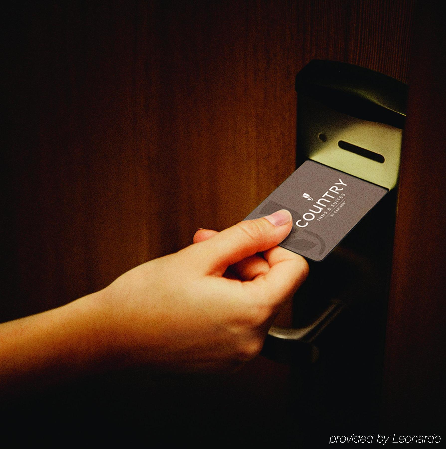 Travelodge Suites By Wyndham Regina - Eastgate Bay Екстер'єр фото